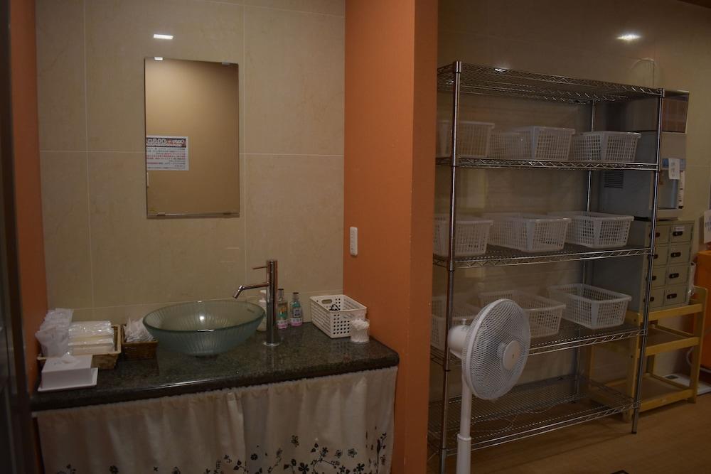 Hotel Crown Hills Toyokawa Bagian luar foto