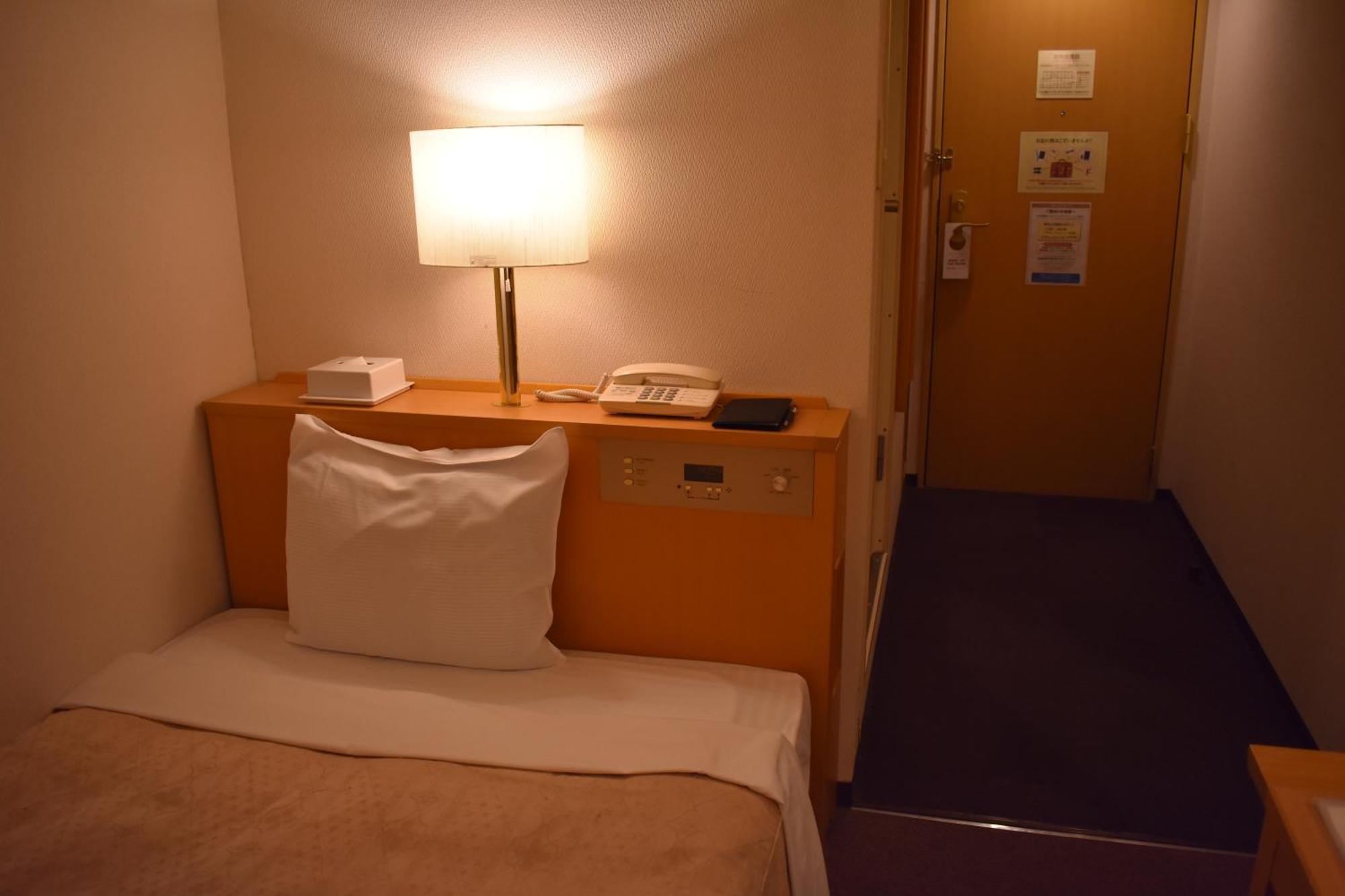 Hotel Crown Hills Toyokawa Bagian luar foto